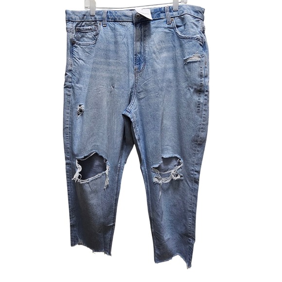 AE Strigid Curvy Mom Jeans Light Destroy Wash Super High Rise 20 Short NWT - Picture 2 of 8